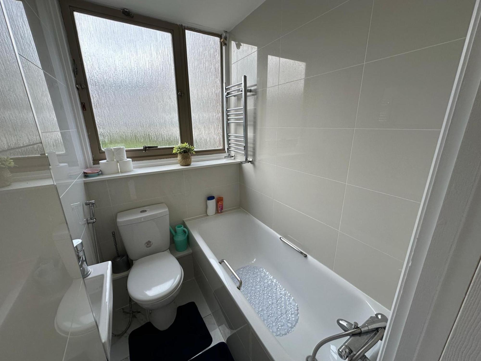 Apartment Cosy 3 Bedroom 3 Bathroom Flat With Private Garden- Maida Vale, Near Paddington London