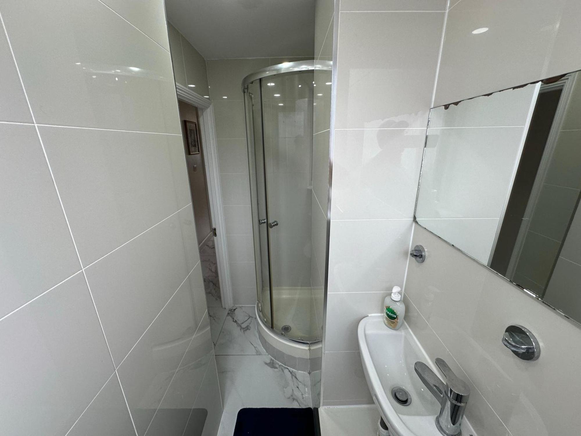Apartment Cosy 3 Bedroom 3 Bathroom Flat With Private Garden- Maida Vale, Near Paddington