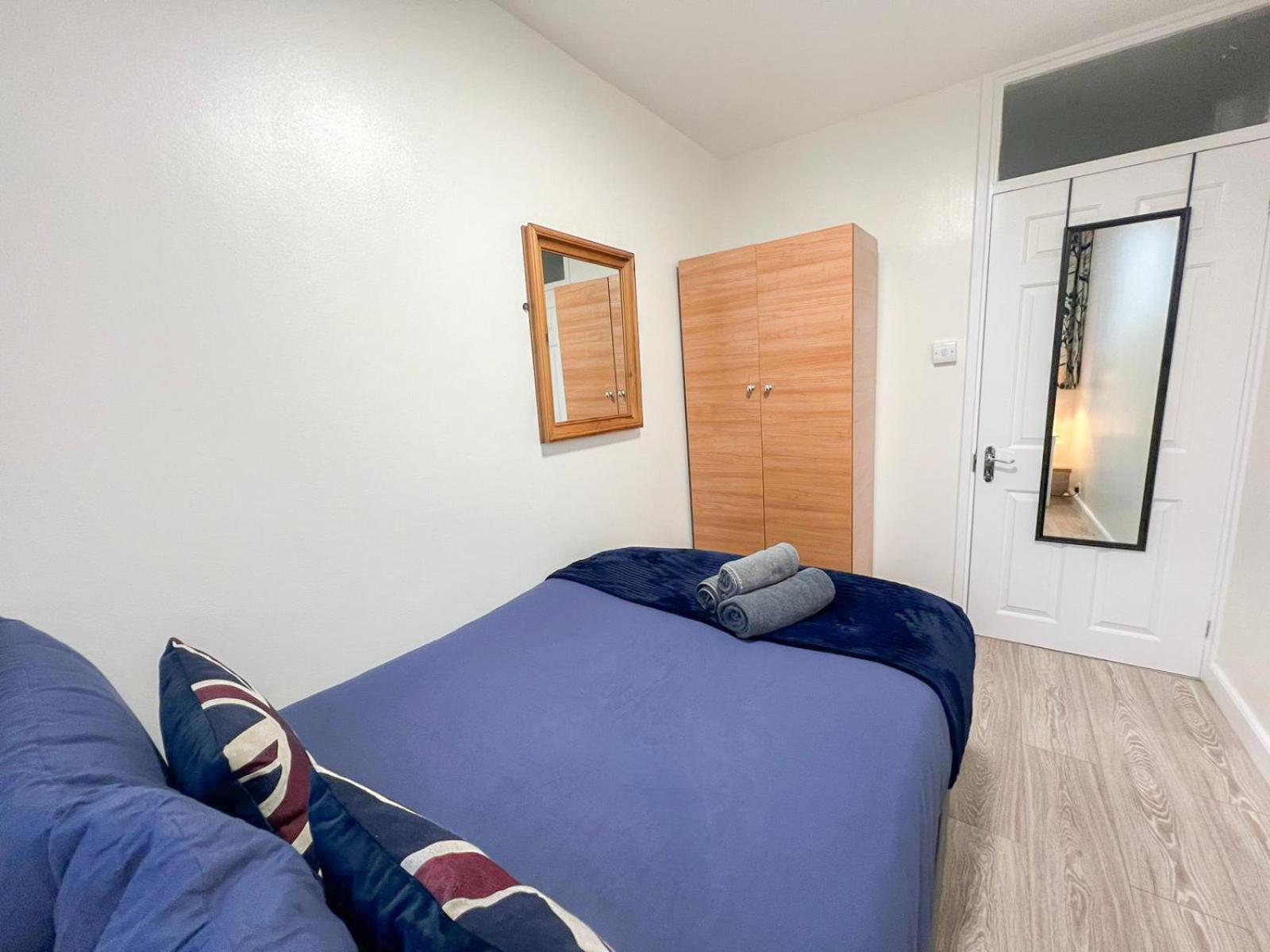 Cosy 3 Bedroom 3 Bathroom Flat With Private Garden- Maida Vale, Near Paddington London