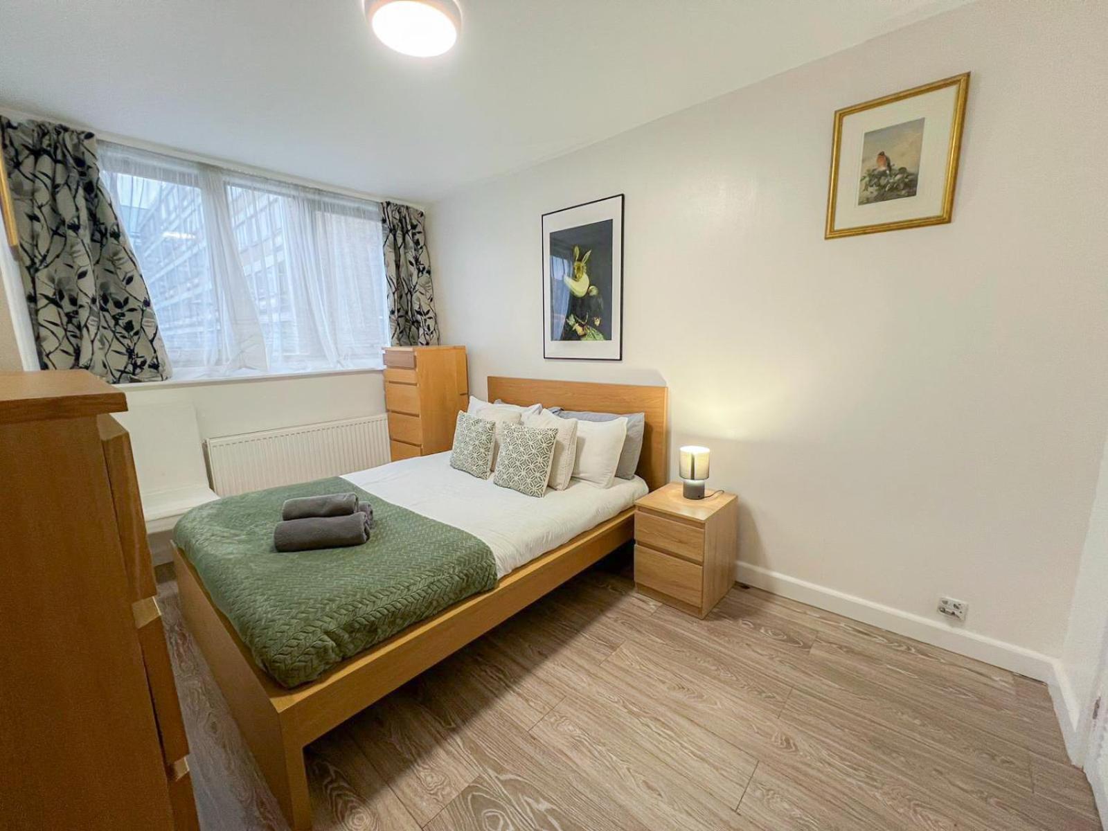 Cosy 3 Bedroom 3 Bathroom Flat With Private Garden- Maida Vale, Near Paddington London